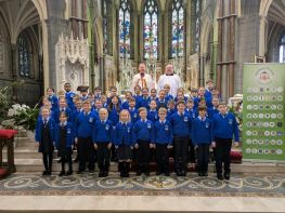 Catholic Schools\' Week Sing Praise